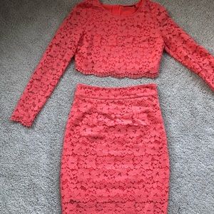 Marciano  Piya Lace Crop Top & Pensil Skirt